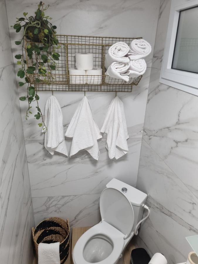 Segal Place Apartment *
