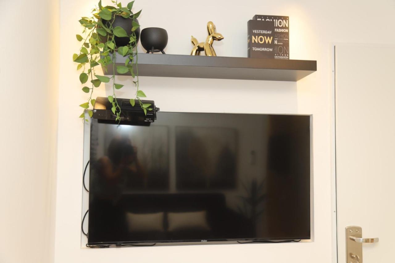 Segal Place Apartment