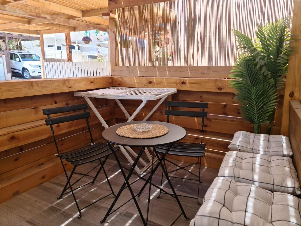 Apartment Segal Place