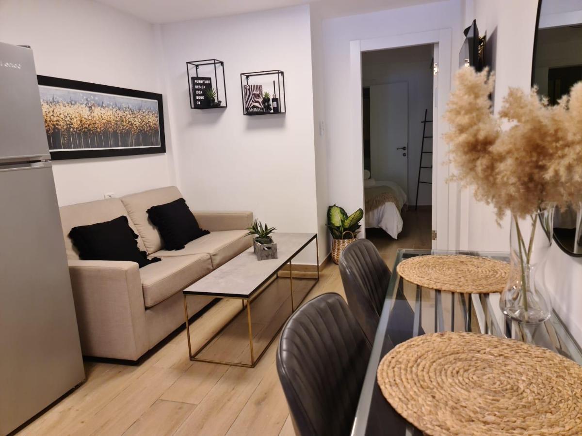 Segal Place Apartment *